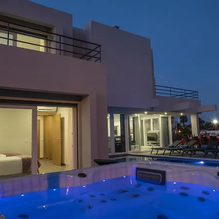 Villa In Armacao De Pera With Garden Villa Armacao de Pera