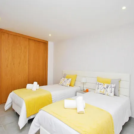 Villa Villa In Armacao De Pera With Garden Armação de Pêra